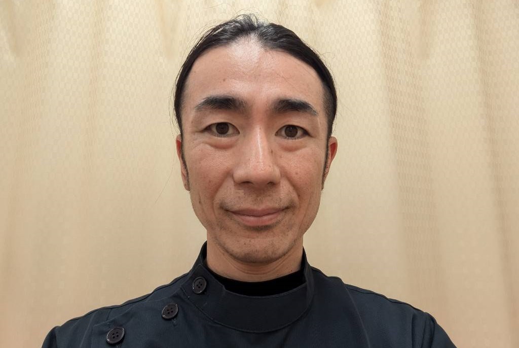 ひろ鍼灸整骨院　院長
